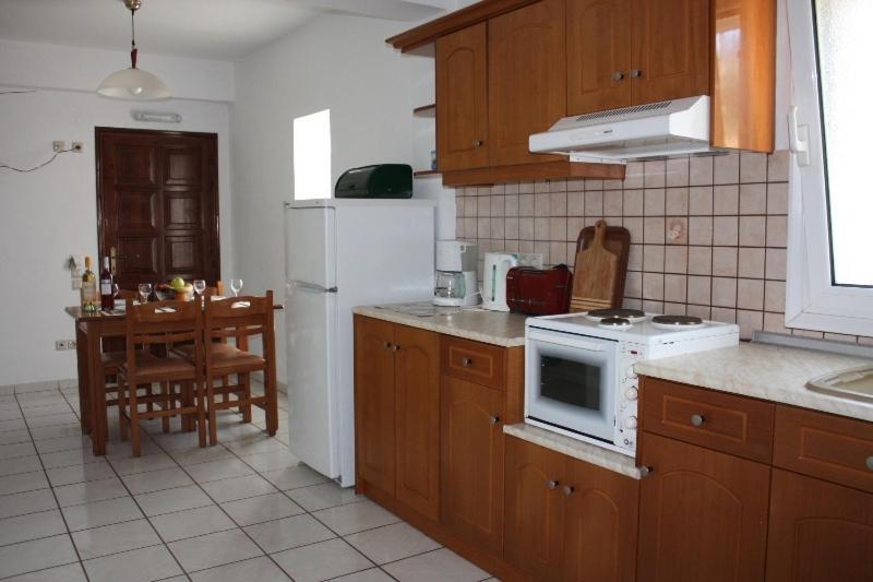 Lea Family Resort Kassiopi Quarto foto